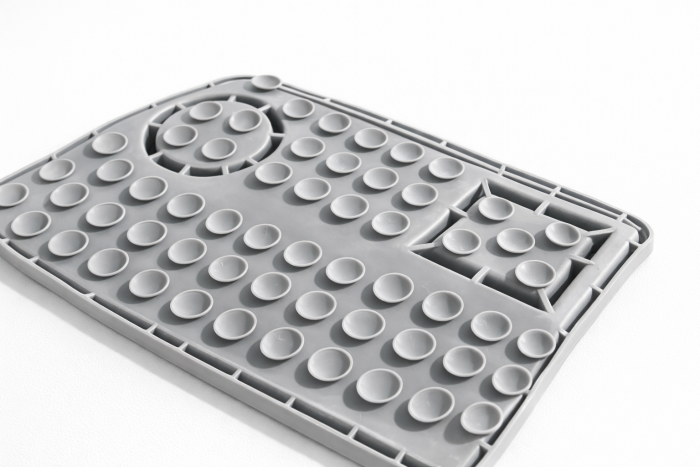 Monipuolinen aktivointi- ja nuolumatto koirille