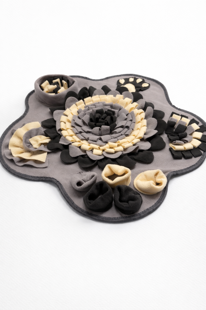 Koiran nuuskukukka – pyöreä aktivointimatto